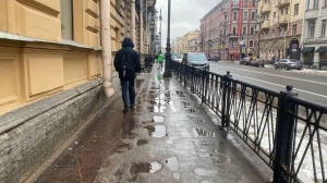 Не по-весеннему холодно: Петербург встретит четверг минусовой температурой и гололедицей