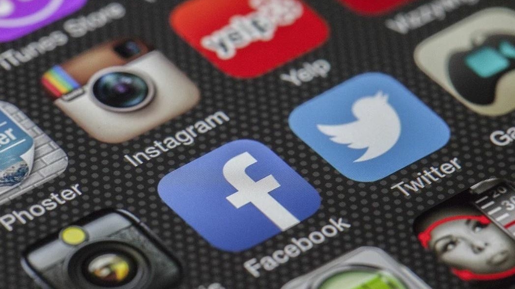 РКН по требованию Генпрокуратуры начал блокировать Instagram и Facebook за экстремизм, Whatsapp — под вопросом