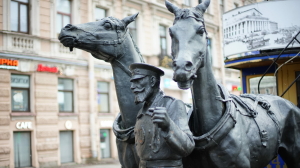 Памятник конке у «Василеостровской» в начале апреля вернут на его историческое место