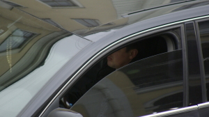 Водитель-нарушитель на Range Rovere напал на пешего инспектора в Петербурге