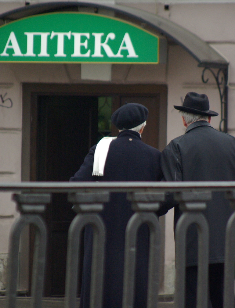 Мошенники, торговавшие БАДами под видом лекарств, осуждены в Петербурге