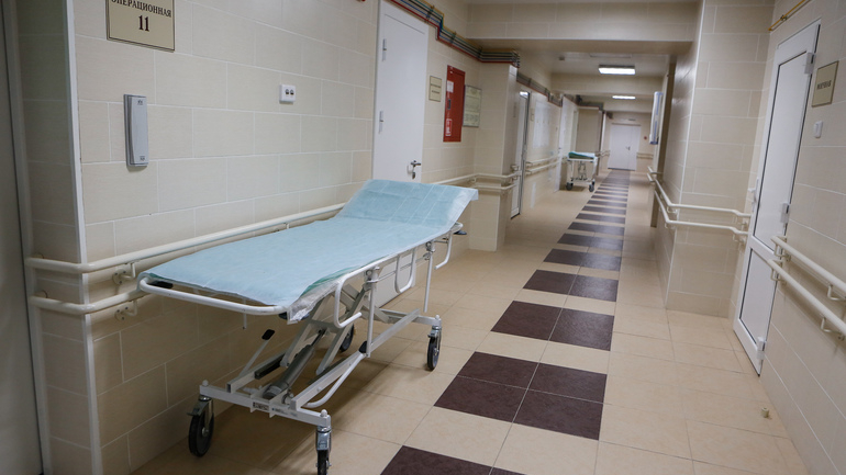 Подростка госпитализировали после покатушек на отцовском питбайке в Ленобласти