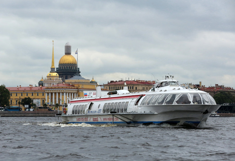 В Петербурге ожидают двукратный турпоток этим летом