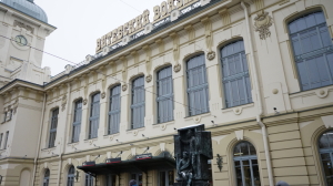 У Витебского вокзала в честь его 185-летия появилось новое общественное пространство