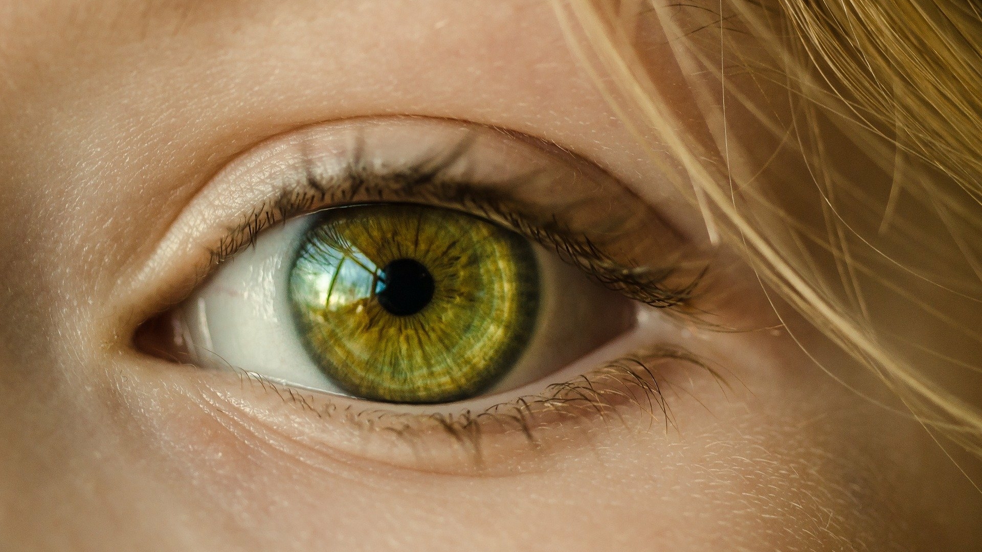 Офтальмолог рассказала о темных пятнах перед глазами после коронавируса