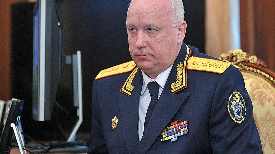 Глава СК РФ Бастрыкин взял на контроль спор о квартире между чиновницей и сиротой в Петербурге