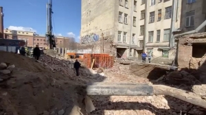 Прокуратура Петербурга проведет проверку по факту обрушения стены во время реконструкции дома на Лиговском