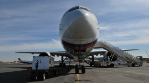 Самолет Владивосток — Чита экстренно вернулся в аэропорт из-за проблем с двигателем