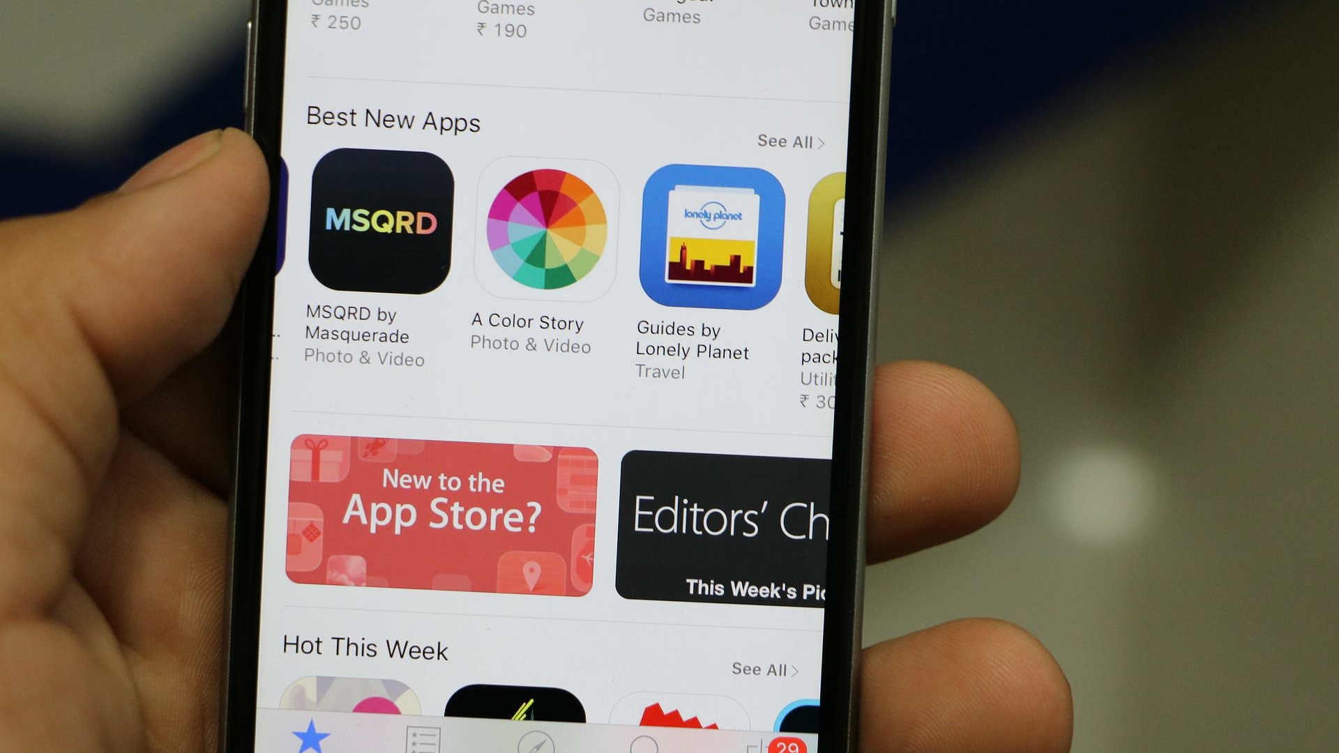 Apple запретила россиянам покупать приложения в App Store через мобильный баланс