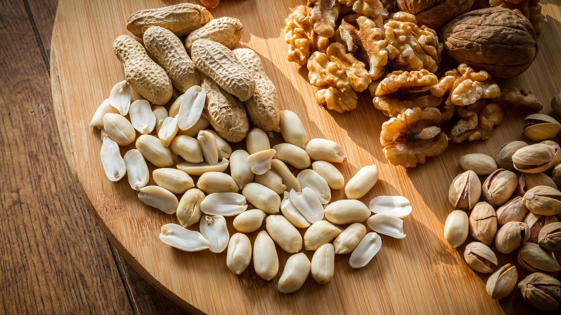 Врачи посоветовали есть орехи для снижения уровня сахара в крови
