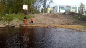 Спасатели достали труп мужчины из Новоладожского канала