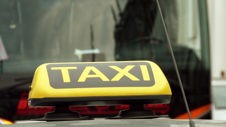 В Петербурге вынесли приговор устроившему аварию таксисту «под кайфом»