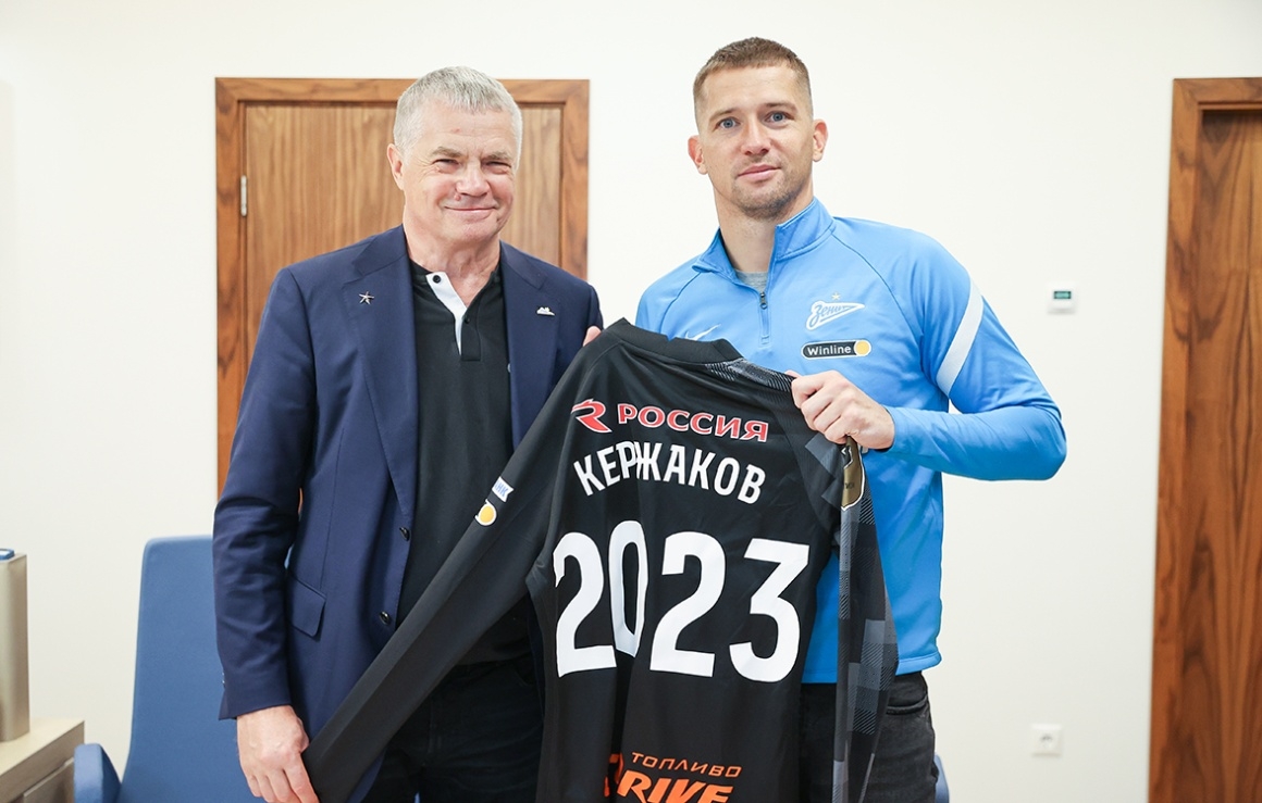 Кержаков продлил контракт с «Зенитом»