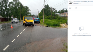 Три человека пострадали в аварии с фургоном в Горелово