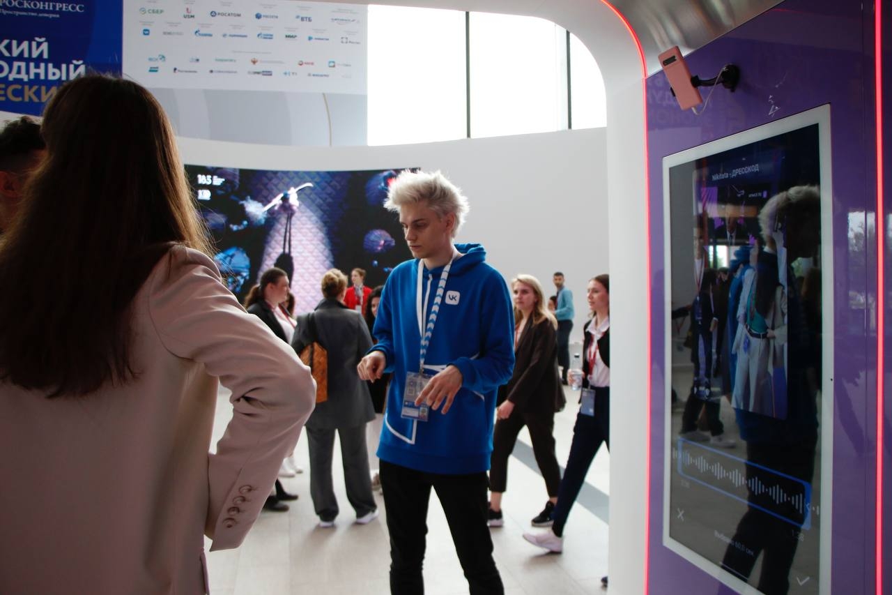 Пмэф можно ли посетить. Росконгресс пмэф 2021. Пмэф можно ли посетить. Пмэф фотографии. Участники пмэф 2022.