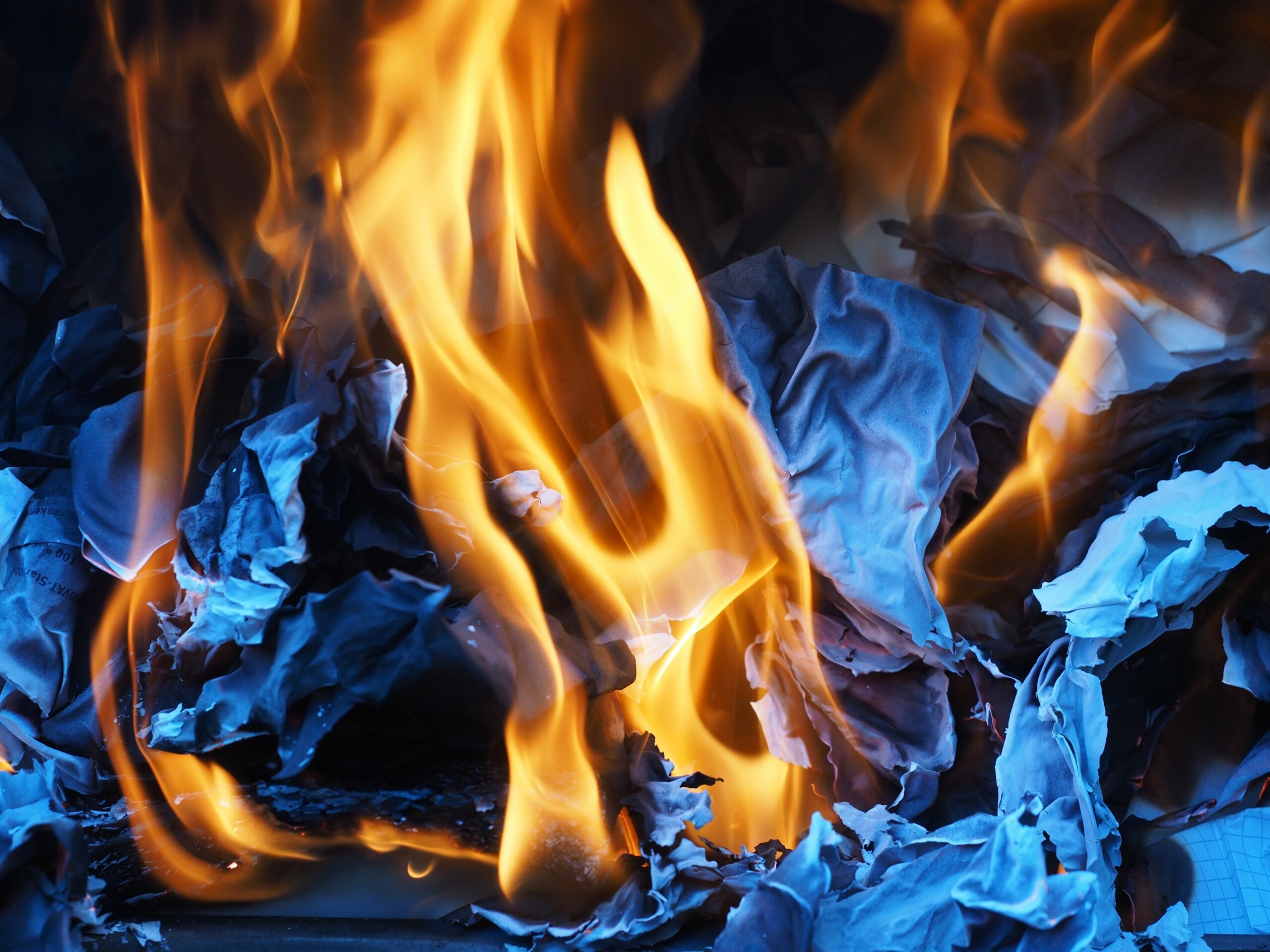 Ученые обнаружили следы самых древних пожаров