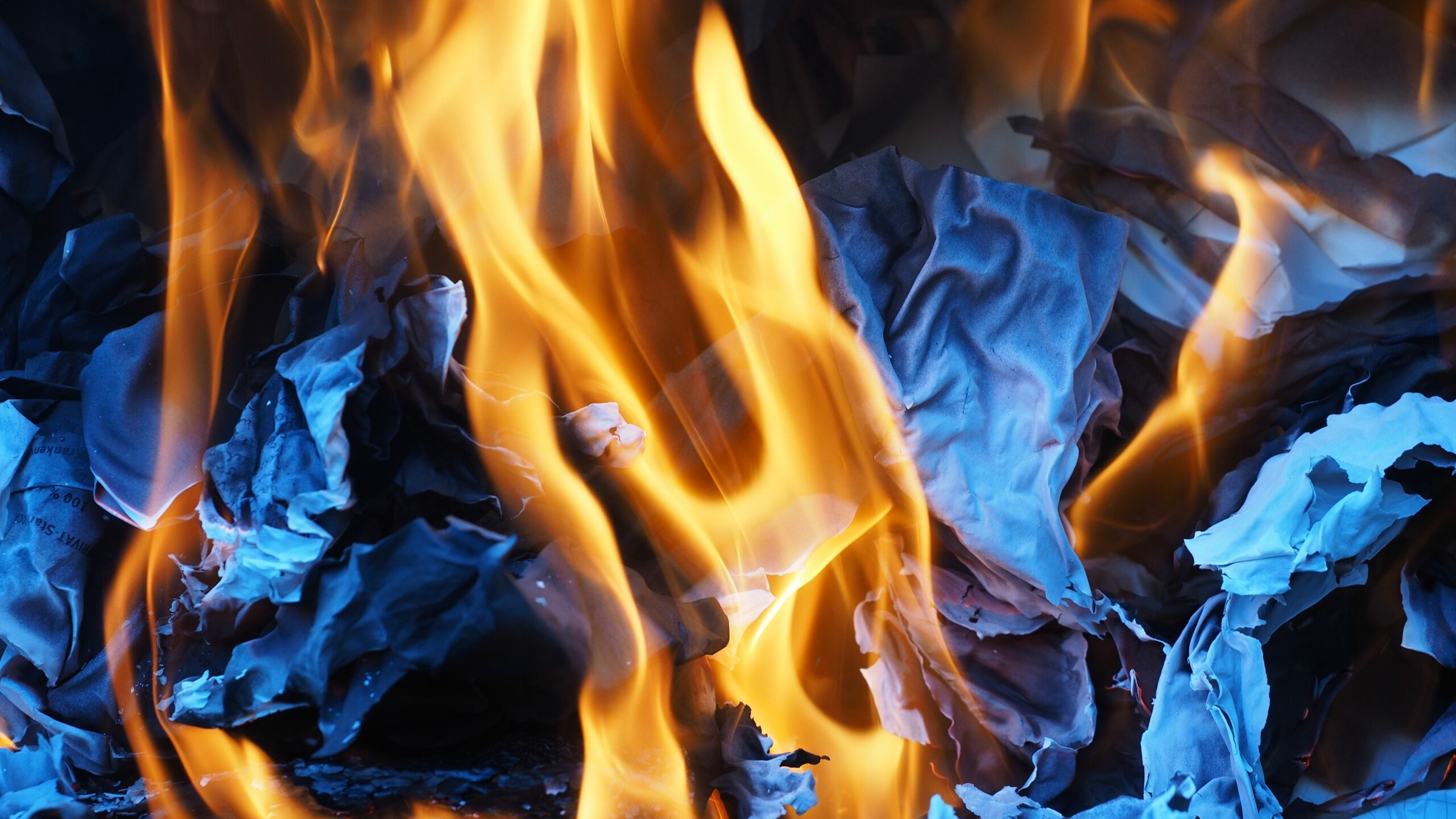 Ученые обнаружили следы самых древних пожаров
