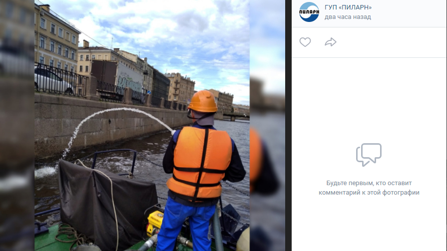 Канал Грибоедова очистили от последствий разлива нефтепродуктов