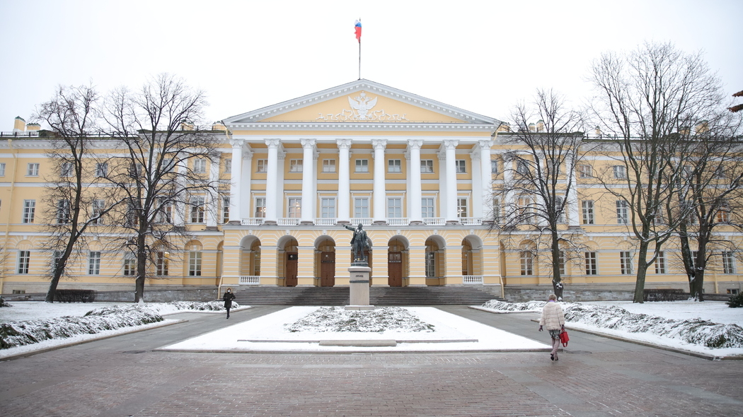 Петербургские чиновники распределили обязанности по гражданской обороне города
