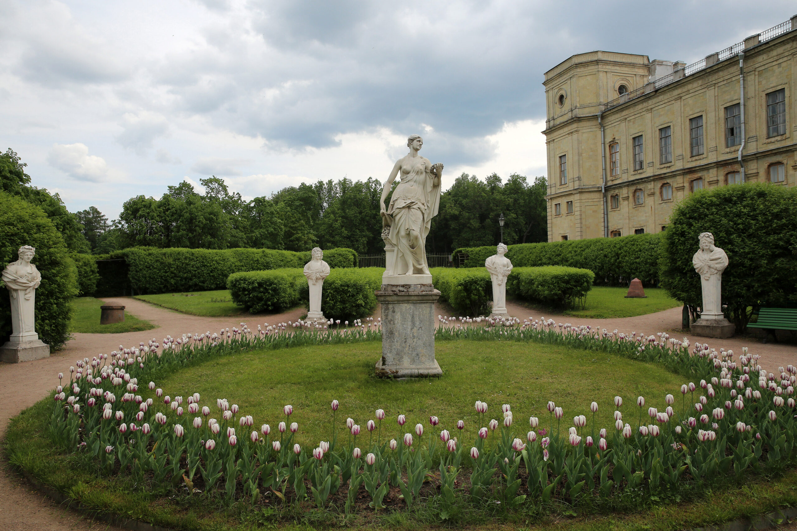 Багратионовский сквер в санкт петербурге фото