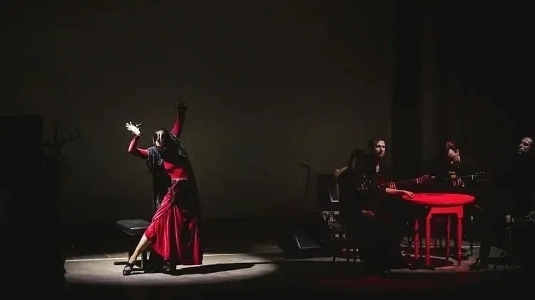 Спектакль-фламенко в Ботаническом саду — 17 июля в воскресенье в 20:00