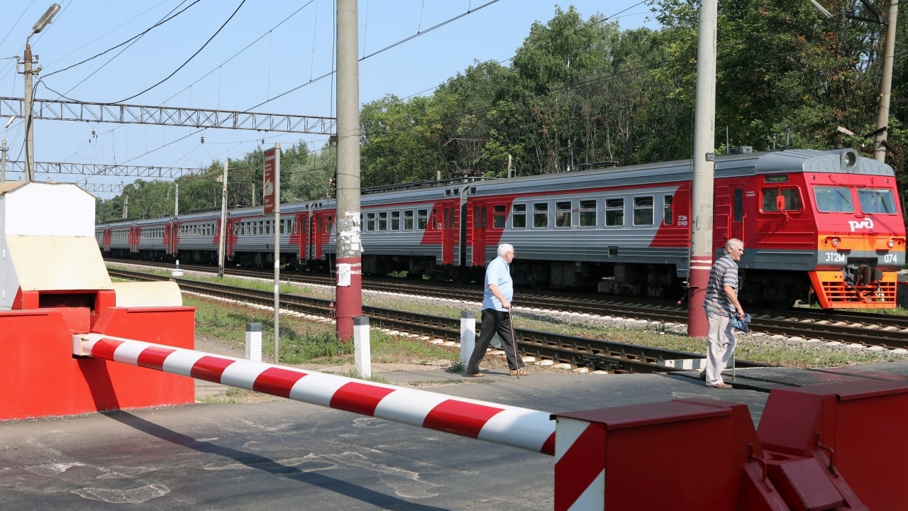 За полгода на железных дорогах погибло 65 петербуржцев