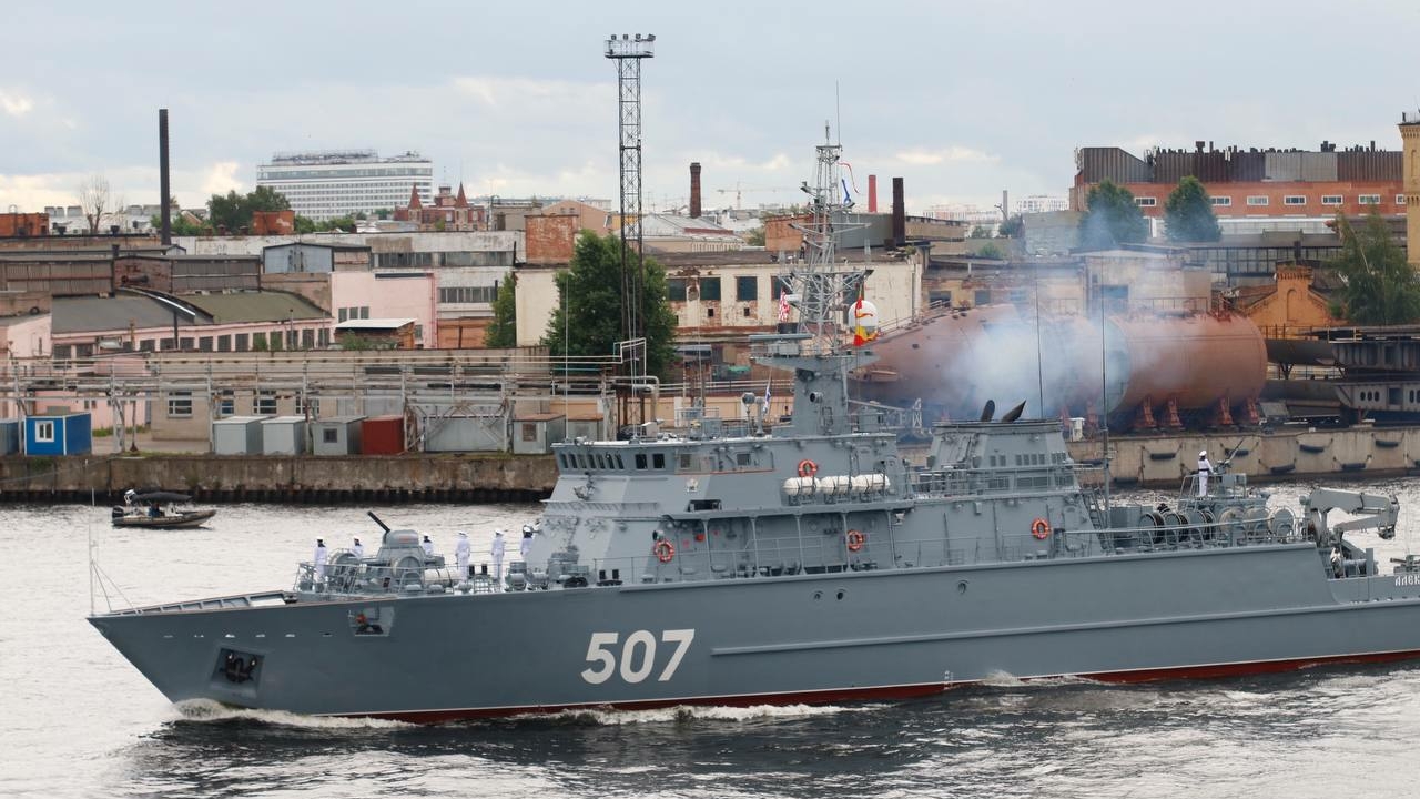 Главные события Дня ВМФ покажут в трансляции телеканала «Санкт-Петербург»