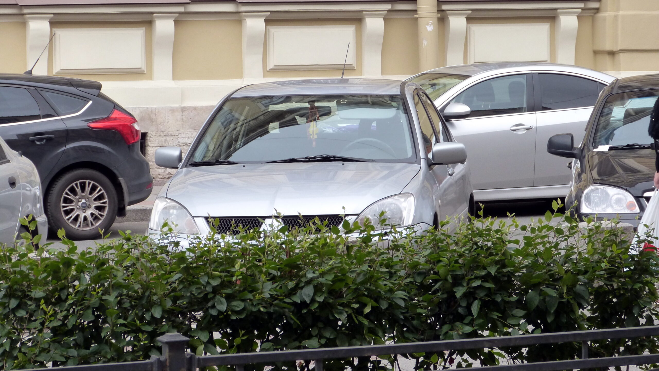 В Петербурге свыше 12 тысяч водителей были оштрафованы за неправильную парковку