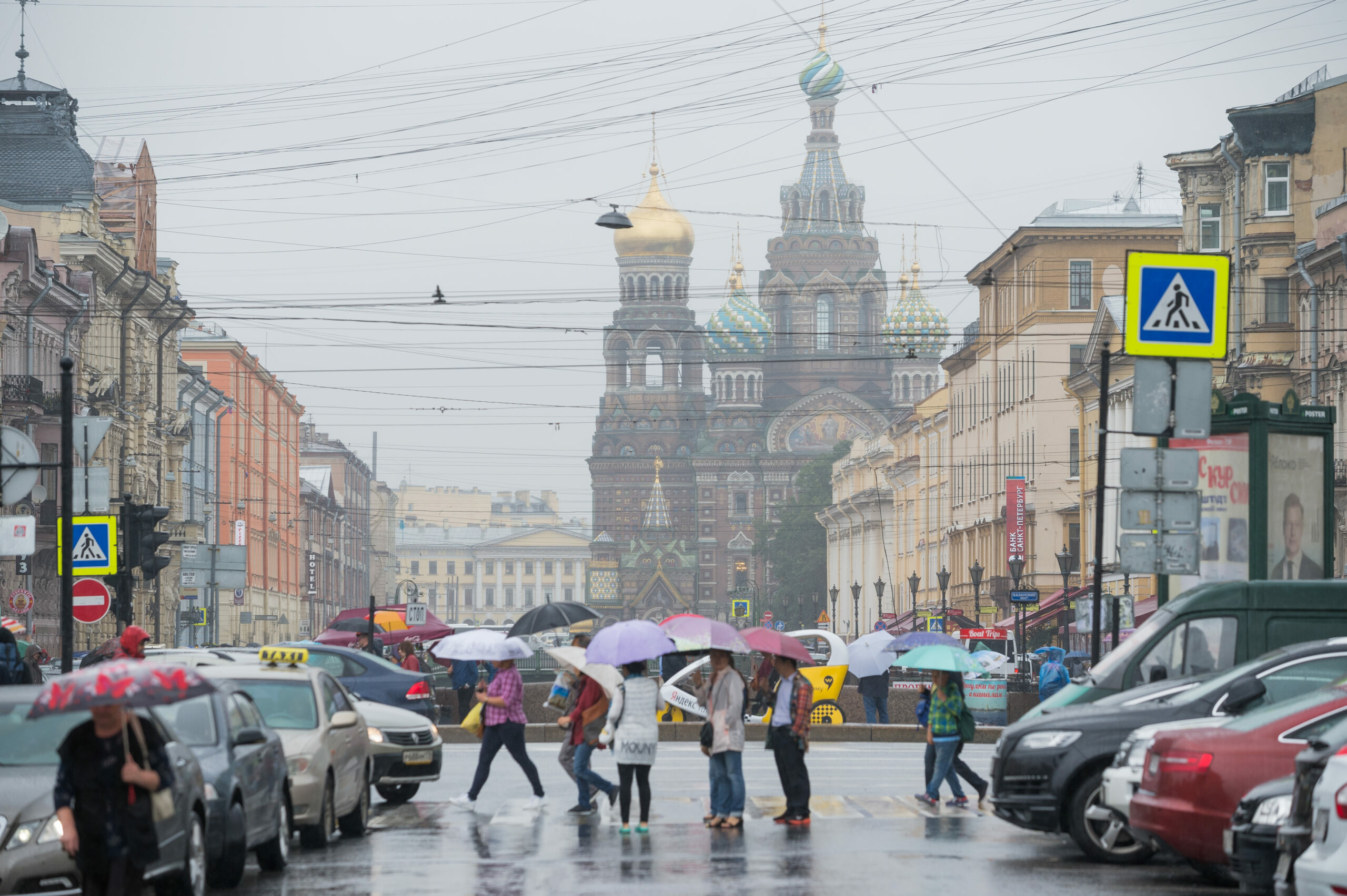 15 июля спб. Дождь в Питере. Потепление в Петербурге. Жители Петербурга.