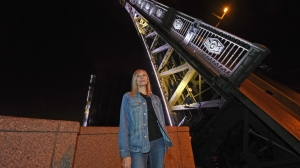 Развод Дворцового моста в Петербурге посвятили Дню российского кино