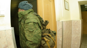 Полиция разыскивает десятки убежавших из воинских частей мобилизованных петербуржцев