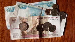 Номинально средняя зарплата у петербуржцев превысила 80 тысяч рублей
