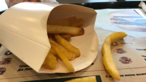 Ждем урожая: в ресторанах «Вкусно и точка» в Петербурге из меню пропала картошка