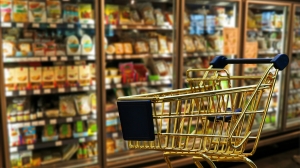 Спрос на потребительские товары в России упал ниже рекорда кризиса 2014 года