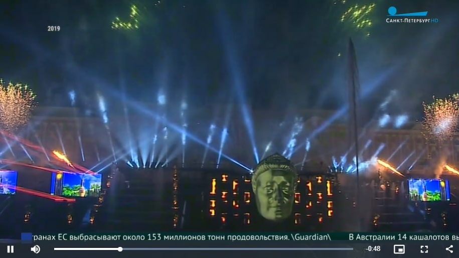 В Петергофе пройдет мультимедийное шоу фонтанов в честь 350-летия Петра Великого
