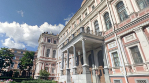 Дворец Труда в Петербурге засиял еще ярче благодаря новой подсветке