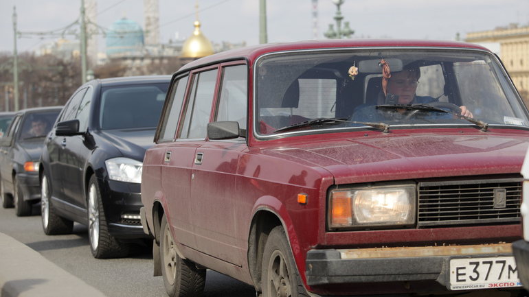 Петербургских автомобилистов ждет повышение тарифов на техосмотр спустя 10 лет