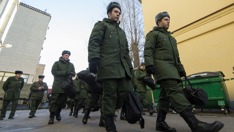 Чертову дюжину военных приговорили за самоволку в Петербурге за полгода