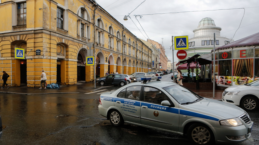 Барные улицы Петербурга решили переделать в зоны для семейного отдыха