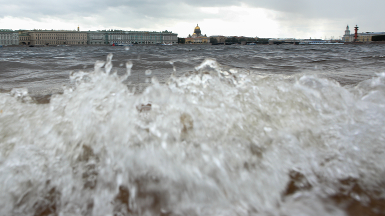 В Петербурге за 20 дней октября выпало две месячных нормы осадков