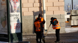 В Петербурге на 16% повысился спрос на дворников перед зимой