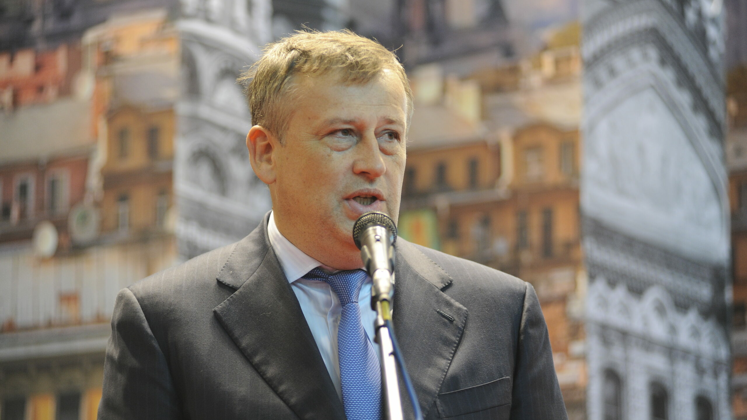 Губернатор Ленобласти Дрозденко пожелал жителям удачной недели