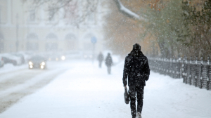 В начале новой рабочей недели петербуржцев встретят 10-ти градусные морозы и небольшой снег
