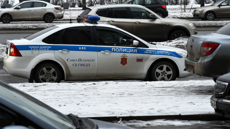 Полиция нагрянула с обысками к сотрудникам администрации Василеостровского района из-за фиктивного трудоустройства