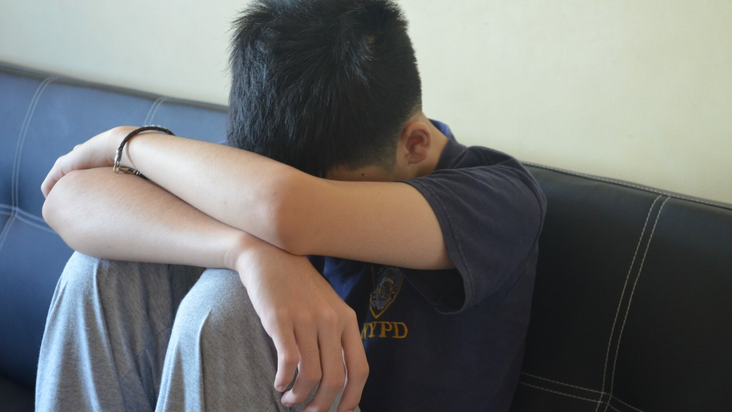 Один из избивших мальчика на Купчинской подростков оказался уроженцем Узбекистана: его задержали
