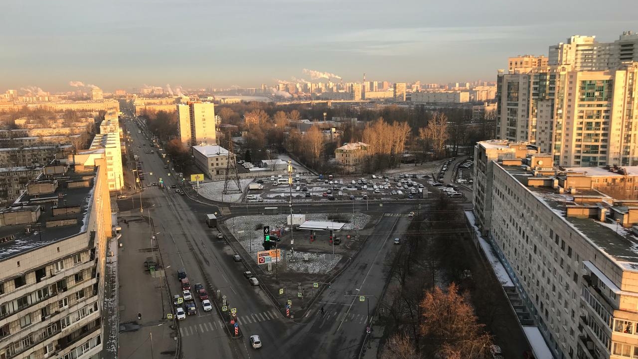 Мариупольская площадь в Петербурге осталась лишь в речах городских чиновников?