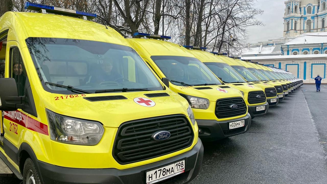 «Медицинскому санитарному транспорту» передали 102 новых машины