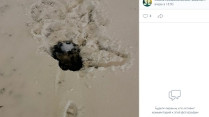 В Петербурге под снегом притаились открытые люки-ловушки: один человек уже упал