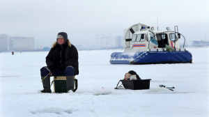 Петербуржцам напомнили об опасности выхода на лед