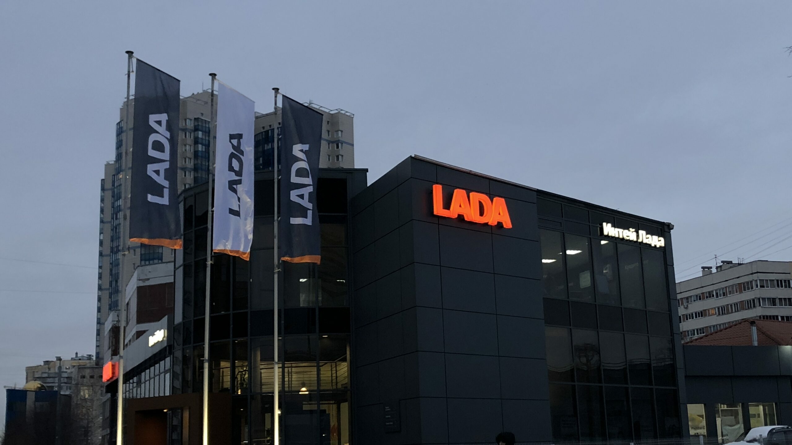 Автоэксперты не поддержали идею переименовать Lada в «Петербуржец»